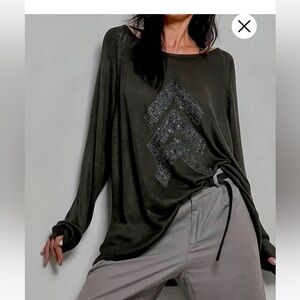 Knit Sweater with Sequin